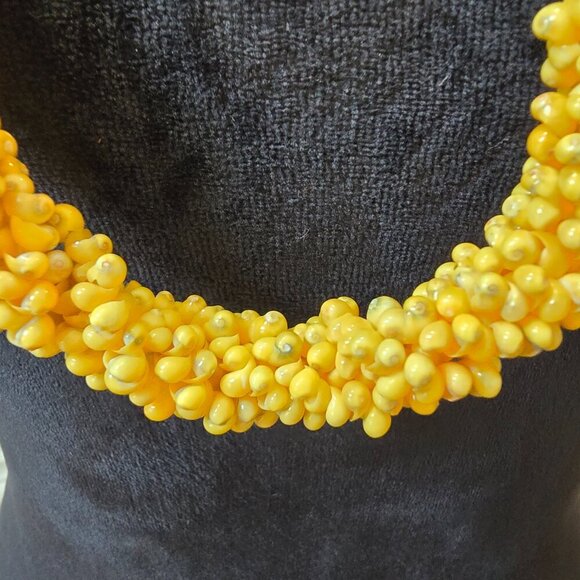 Womens Fashion Yellow Mongo Shell Lei Beaded Multiple Layered Necklace Jewelry - Picture 2 of 6